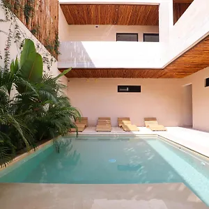 https://apt-akbal.allrivieramayahotels.com