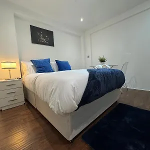  Homestay The Riverside Haven